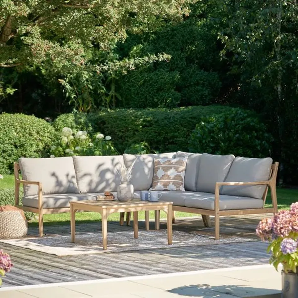 BOXED PACIFIC MALTA OUTDOOR CORNER SEATING SET (4 BOXES) RRP £1499