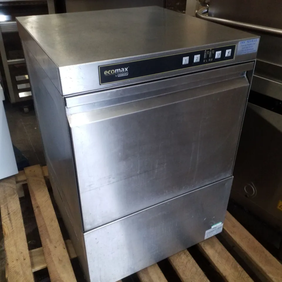 HOBART ECOMAX502S-20 CABINET DISHWASHER