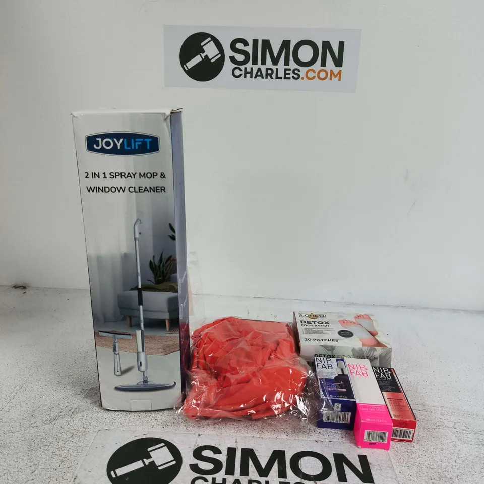 BOX OF APPROXIMATELY 15 ASSORTED ITEMS INCLUDING NIP + FAB HYDRATE DRAGONS BLOOD FIX PLUMPIN SERUM, NIP + FAB TAN LUMINIZE FAUX TAN SERUM AND NIP + FAB RENEW RETINOL FIX BOOSTER EXTREME