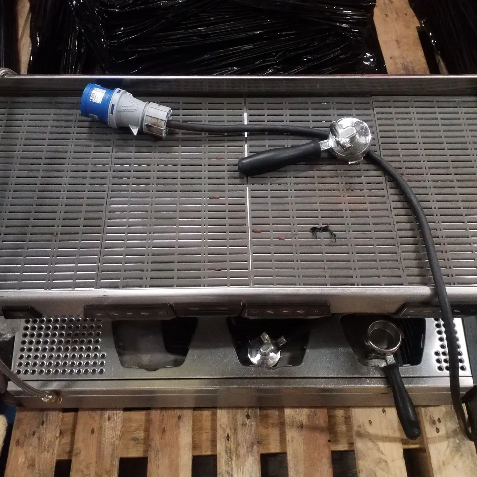 RANCILIO RAN7-3 COMMERCIAL 3 GROUP BARRISTA COFFEE MACHINE 