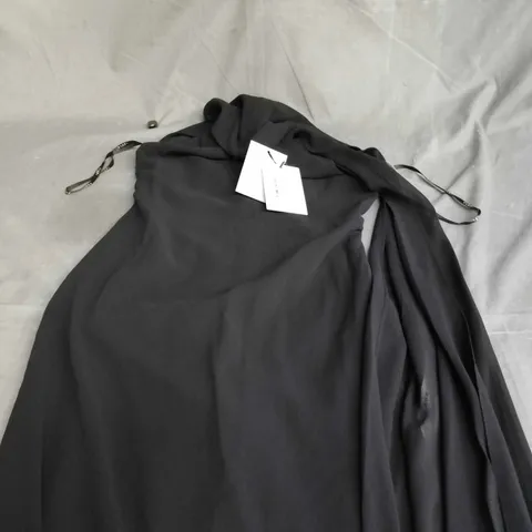 CLUB L LONDON UNPREDICTABLE BLACK HIGH-NECK MAXI DRESS WITH BACK CAPE – UK 8