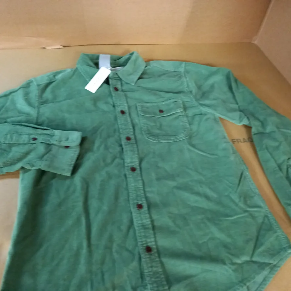 OUTER NOWN GREEN SHIRT - M