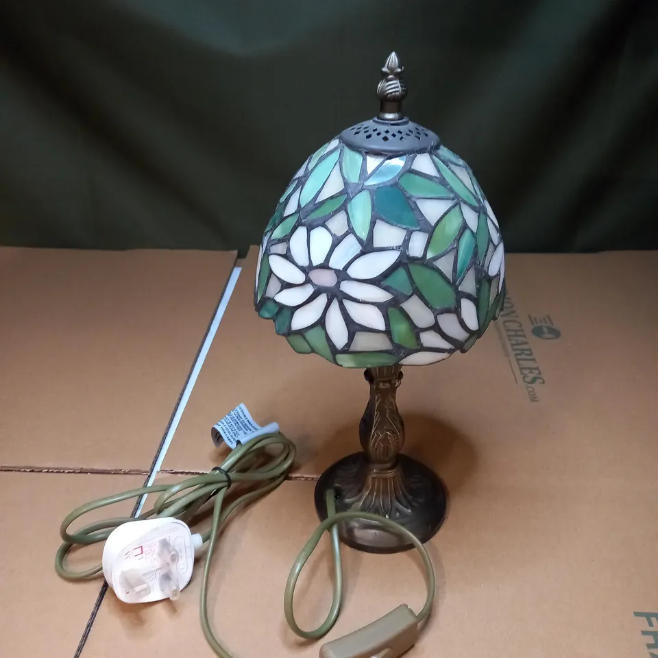 DECORATIVE TABLE LAMP 