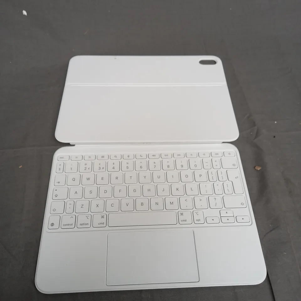 APPLE IPAD MAGIC BOARD FOLIO
