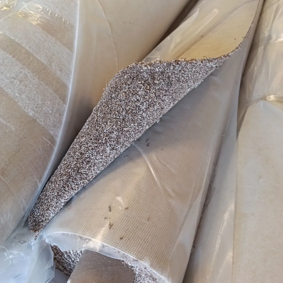 ROLL OF QUALITY SHEPHERD HEATHERS AB CARPET // APPROX SIZE: 4.0 X 4.3m
