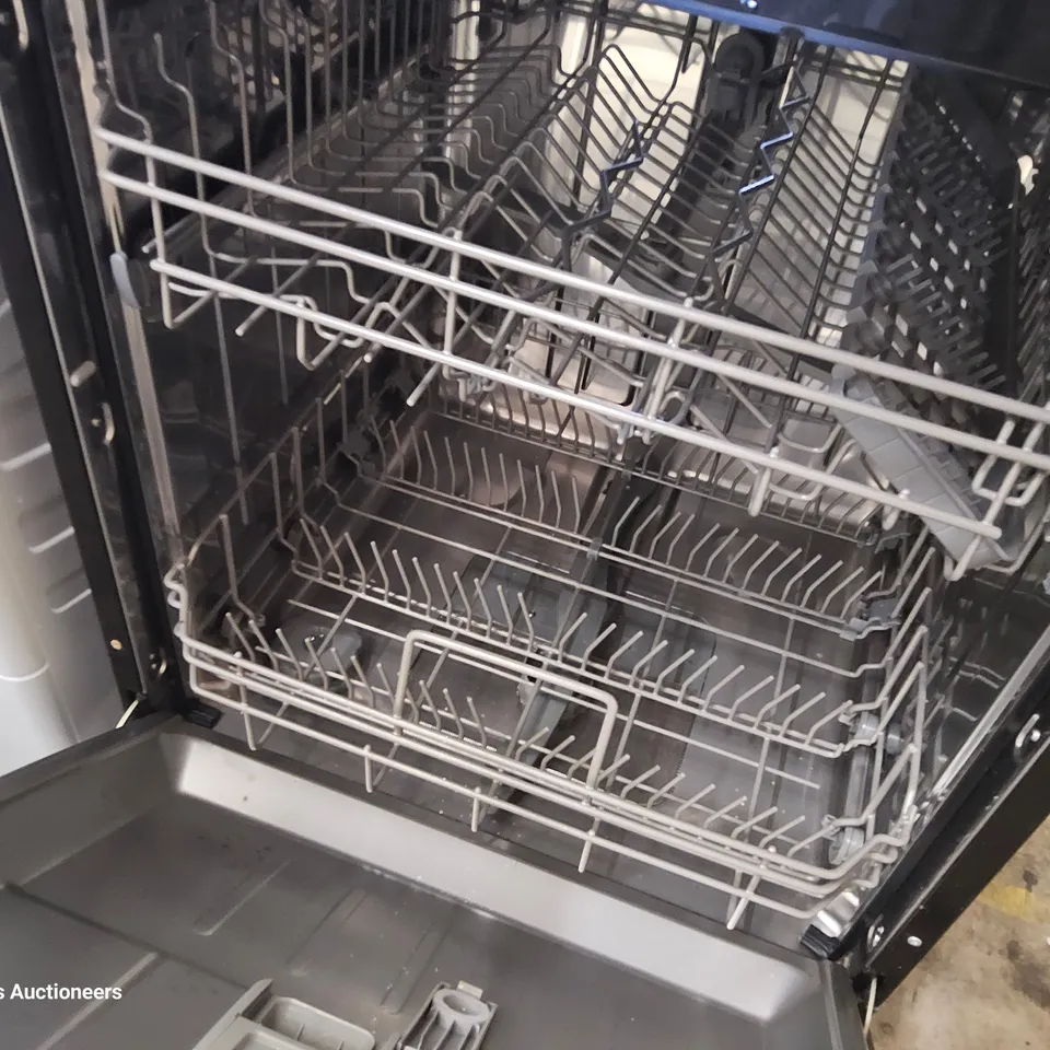 RUSSELL HOBBS BLACK FULL SIZE 60CENTIMETRE WIDE DISHWASHER