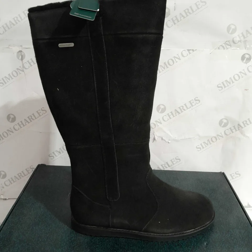 EMU AUSTRALIA "MOONTA" WATERPROOF KNEE LEATHER BOOTS - UK SIZE 8 - BLACK - UNBOXED