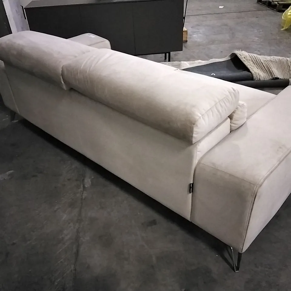 BRAND NEW ITALIAN MADE MARINELLI AZIMUT THREE SEATER BEIGE VELVET SOFA WITH ADJUSTABLE HEADRESTS  RRP £2665