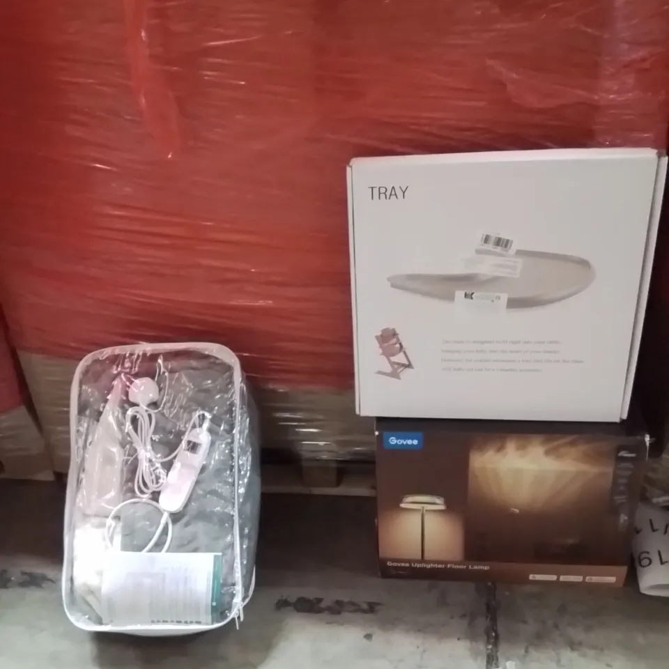 PALLET OF ASSORTED HOUSEHOLD GOODS AND PRODUCTS TO INCLUDE;HEATED THROW,GOVEE FLOOR LAMP,TRAY