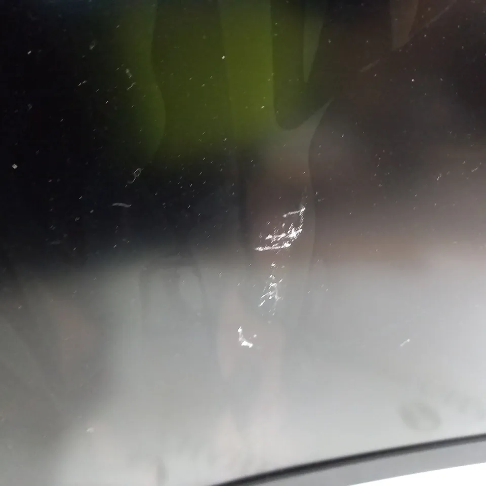 SAMSUNG CURVED MONITOR IN BLACK