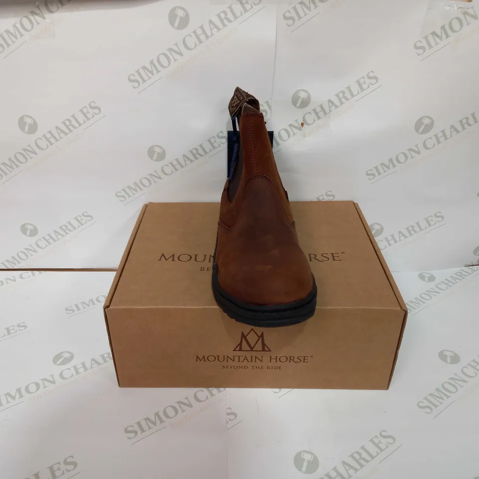 MOUNTAIN HORSE STABLE JODPHUR - UK 6.5