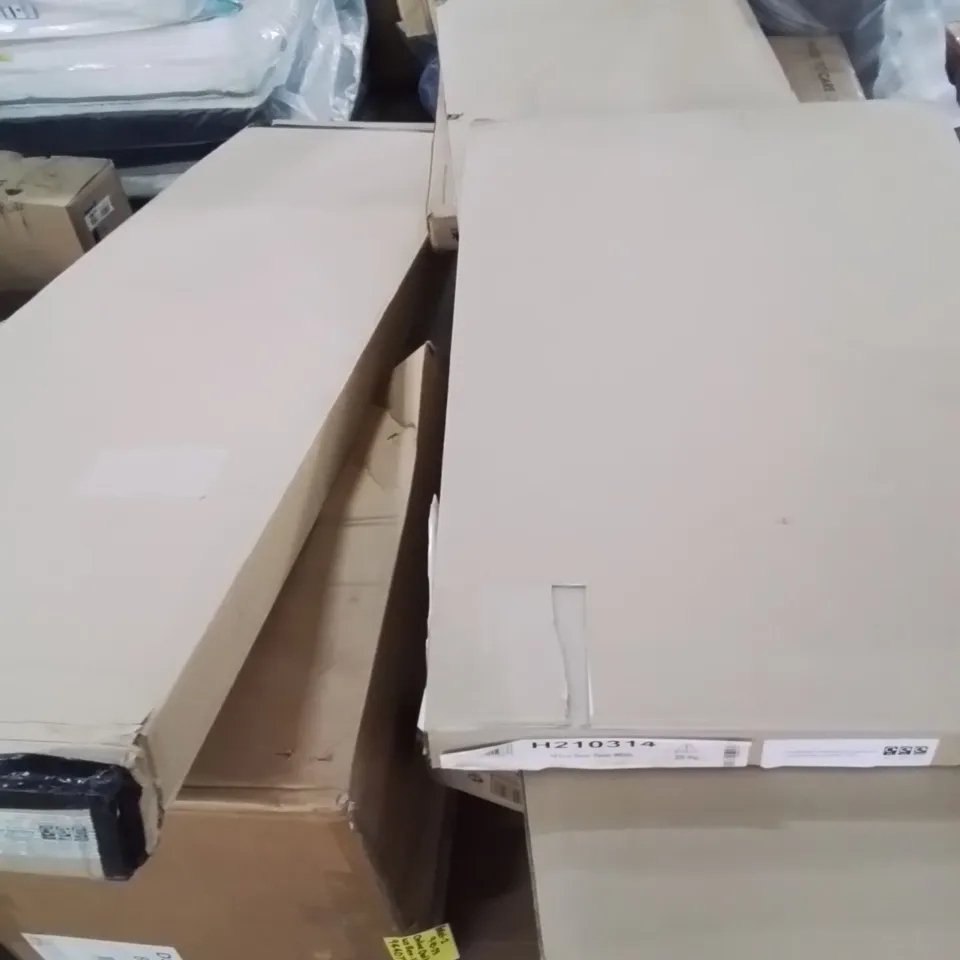 PALLET CONTAINING VARIOUS ASSORTED INCOMPLETE FURNITURE PARTS AND OTHER HOUSEHOLD ITEMS