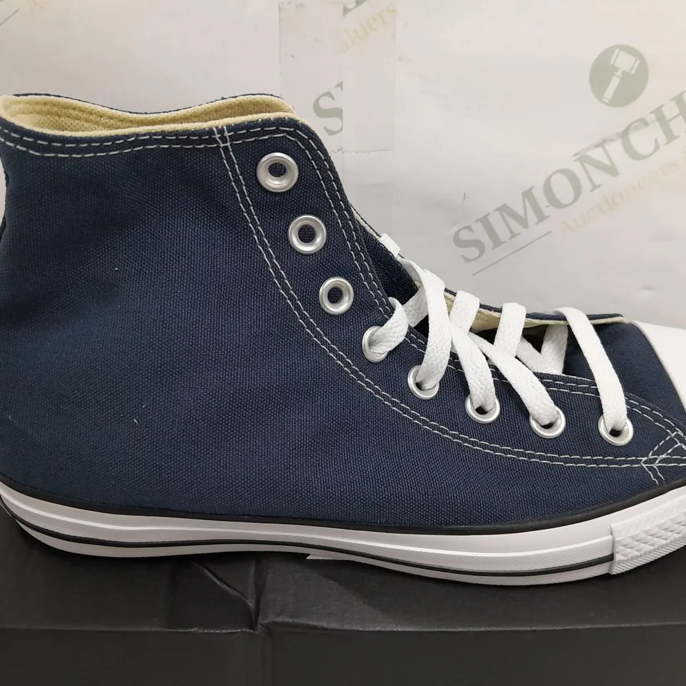BOXED PAIR OF CONVERSE ALL STAR HI IN NAVY - MENS 7.5