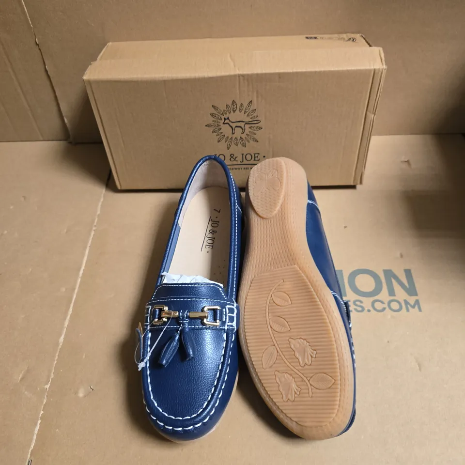 JO & JOE  BLUE LEATHER LOAFERS – UK 7 (BOXED)