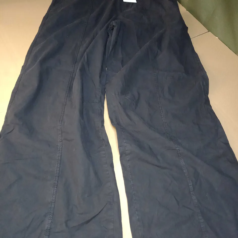 ZARA WIDE LEG BAGGY PANTS IN BLACK - LARGE