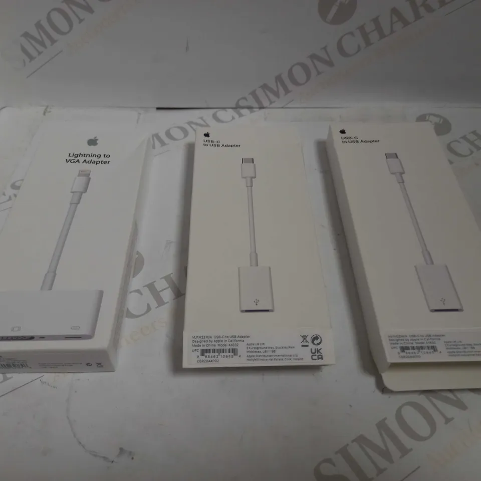 LOT OF 2X APPLE USB-C TO USB ADAPTER AND LIGHTNING TO VGA ADAPTER