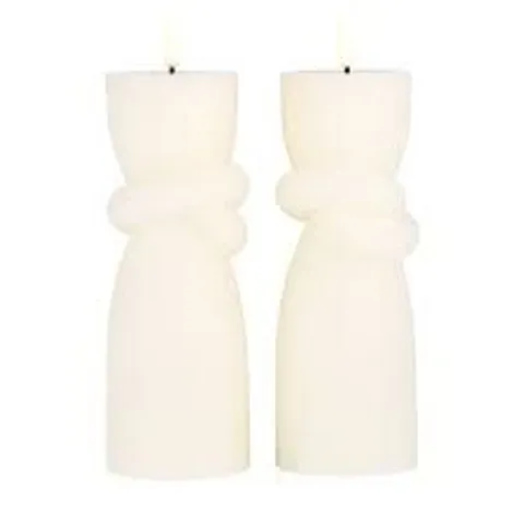 BUNDLEBERRY BY AMANDA HOLDEN SET OF 2 TWIST KNOT FLUTED PILLAR CANDLES