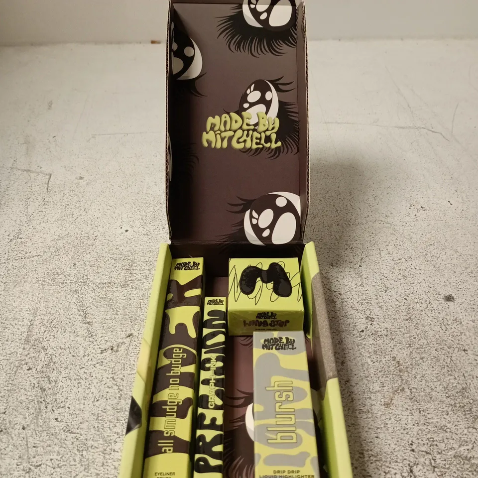 MADE BY MITCHELL MAKE-UP GIFT SET – EYE SEE YOU (MADE BY MITCHELL)