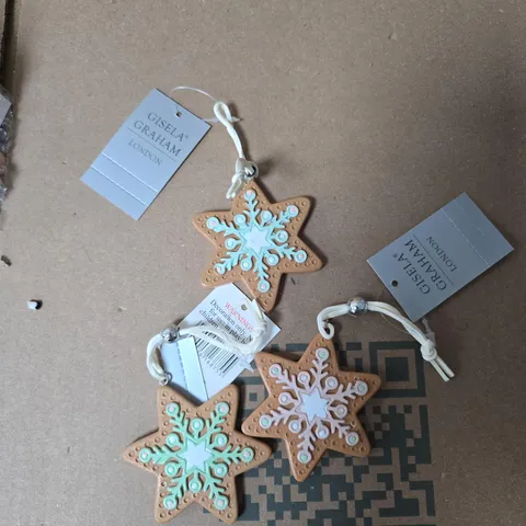 BOX OF GISELA GRAHAM SMALL FESTIVE STAR DECORATIONS 
