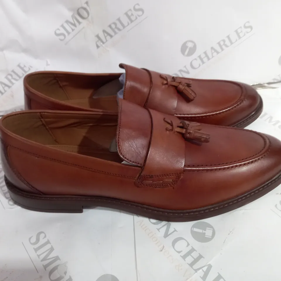 THOMAS CRICK BROWN LOAFERS SIZE 12
