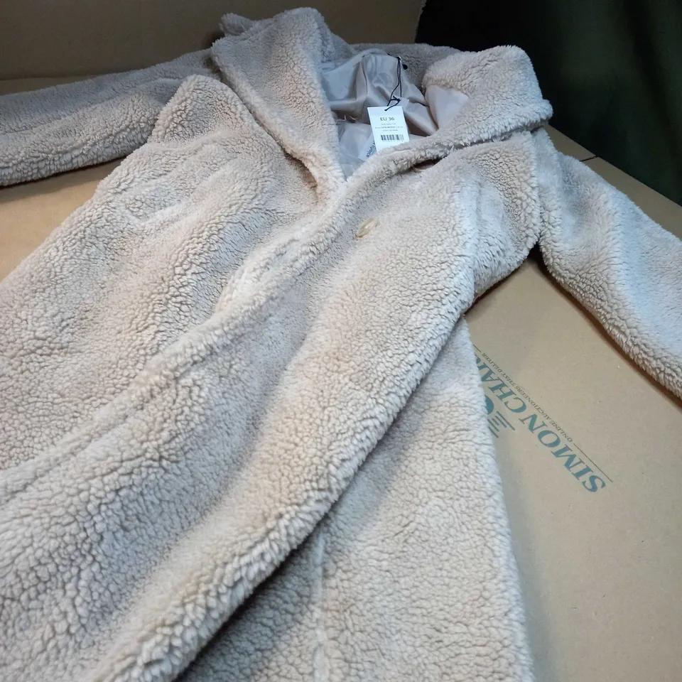 NA-KD LIGHT BEIGE TEDDY COAT - SIZE 8 