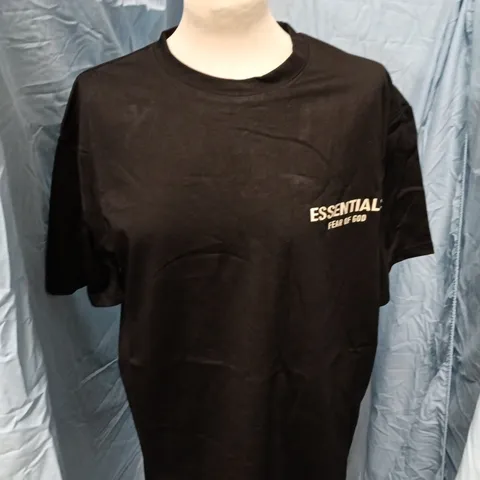 FEAR OF GOD ESSENTIALS T-SHIRT – BLACK, UK MEDIUM (M)