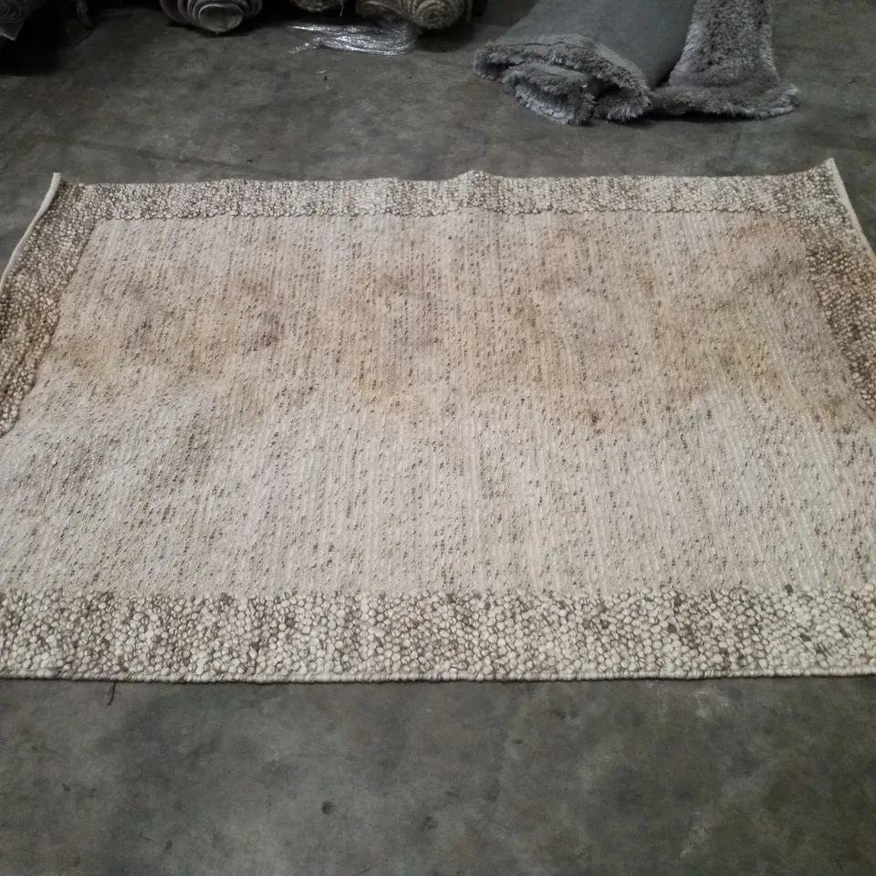 QUALITY DESIGNER AREA RUG - APPROXIMATELY 155×230CM