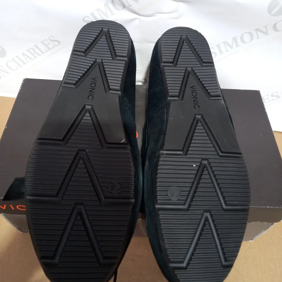 VIONIC ALICE BLACK SLIP ON SHOES - SIZE 6