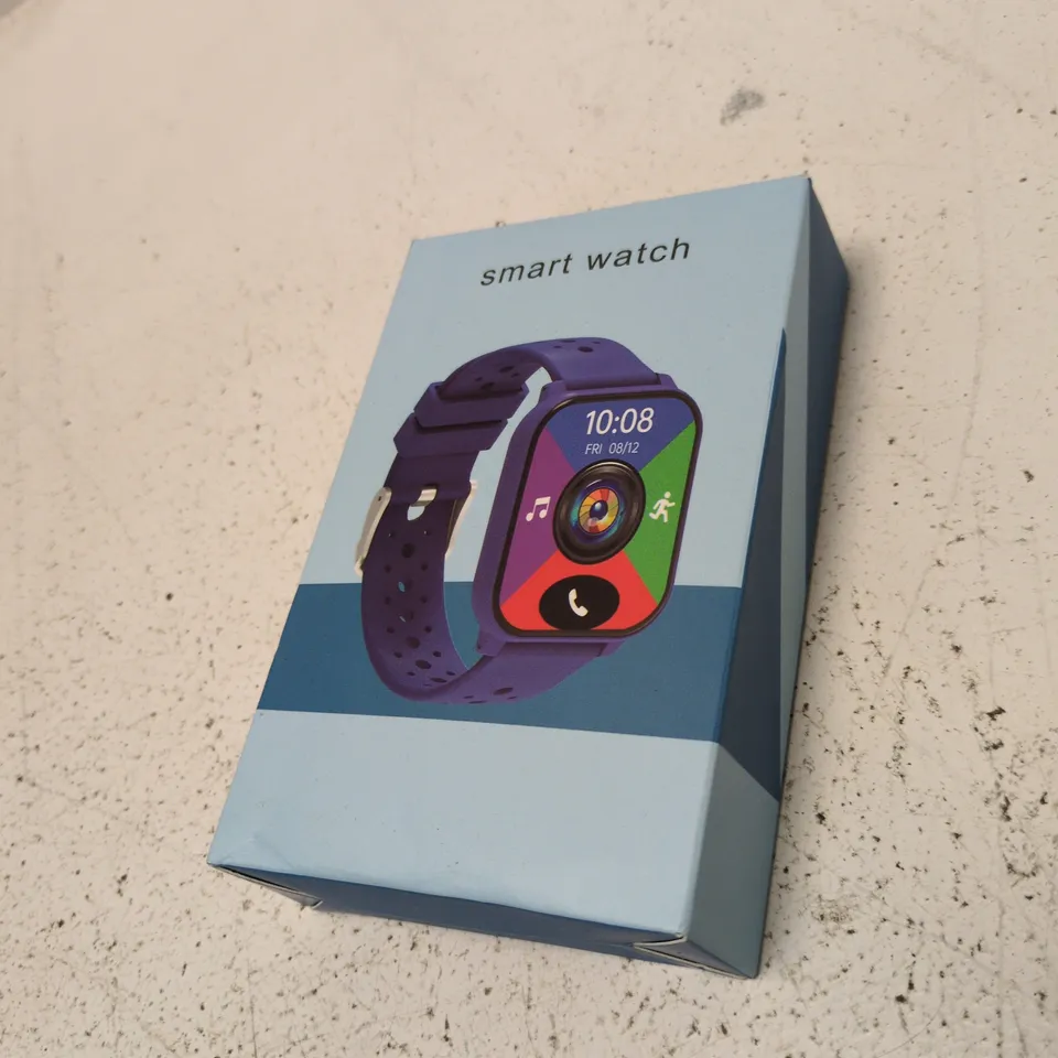 SMARTWATCH WITH PINK STRAP – BOXED