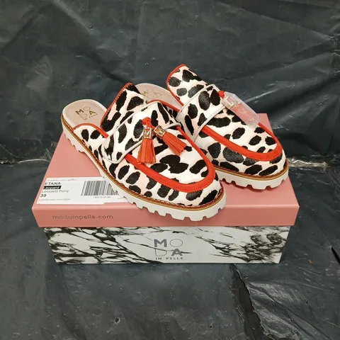 BOXED PAIR OF MODA IN PELLE ETANA LEOPARD SHOES - 6