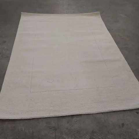 QUALITY DESIGNER AREA RUG - APPROXIMATELY 232 x 162cm