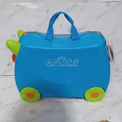 BOXED TRUNKI RIDE ON SUITCASE
