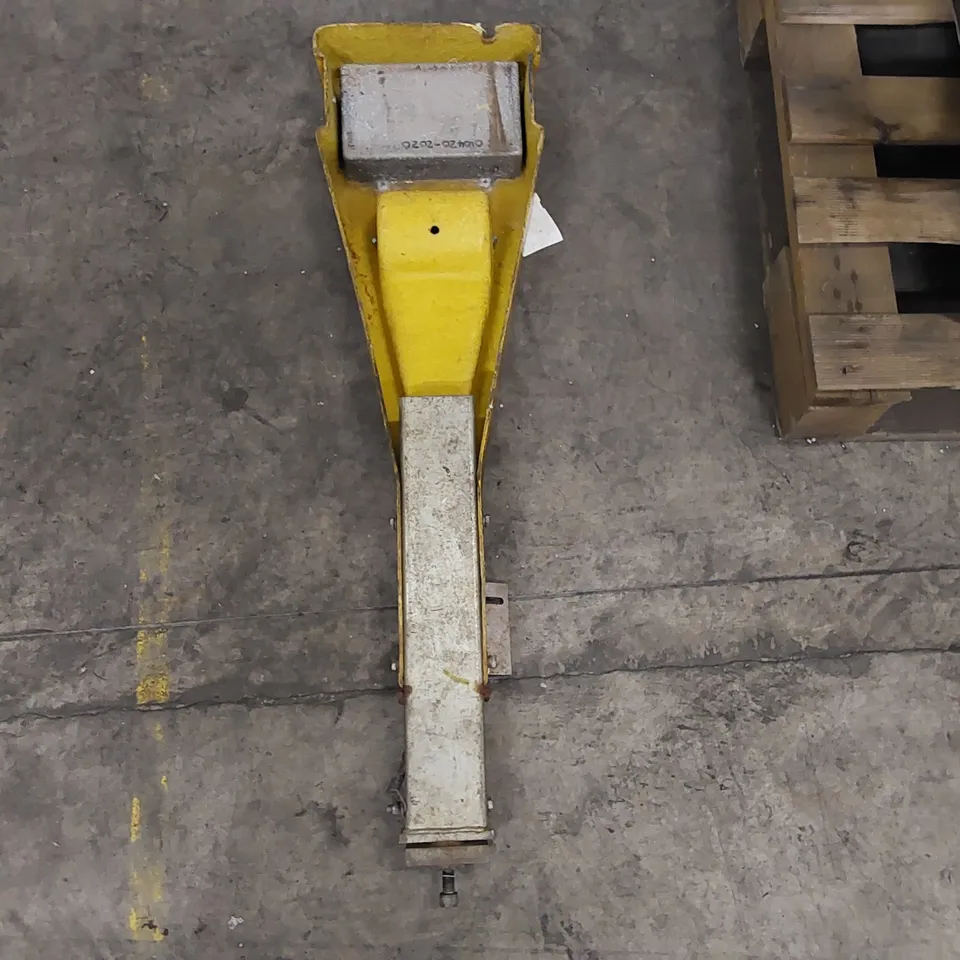 YARDENE YELLOW TRACK MAGNET CW TBAR TOOL 