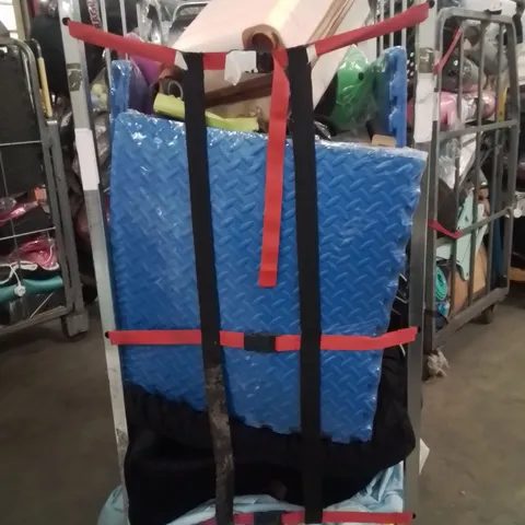 CAGE OF ASSORTED HOUSEHOLD GOODS AND PRODUCTS TO INCLUDE;SUITCASE,RETRACTABLE WASHING LINE,DUMBBELL VACUUM CLEANER 