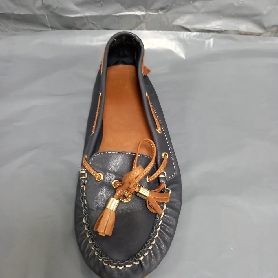 MODA IN PELLE LOAFERS BLUE SIZE EU 41