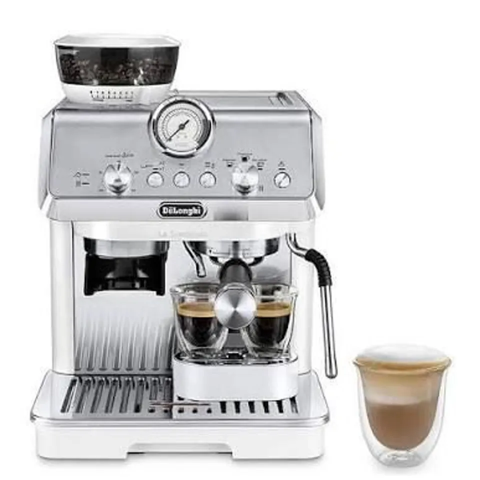 BOXED DELONGHI EC9155.W MANUAL PUMP COFFEE MACHINE RRP £529