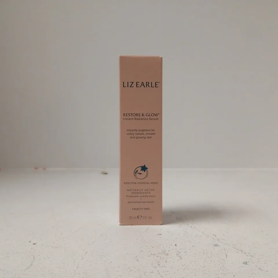 LIZ EARLE RESTORE & GLOW INSTANT RADIANCE SERUM – BOXED (30ML)