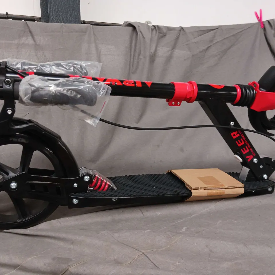 BOXED AIRWALK FOLDING DUEL SUSPENSION SCOOTER 