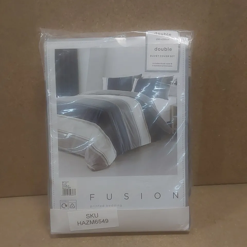 BRAND NEW SEALED FUSION BETLEY DUVET SET - BLUE // SIZE: DOUBLE