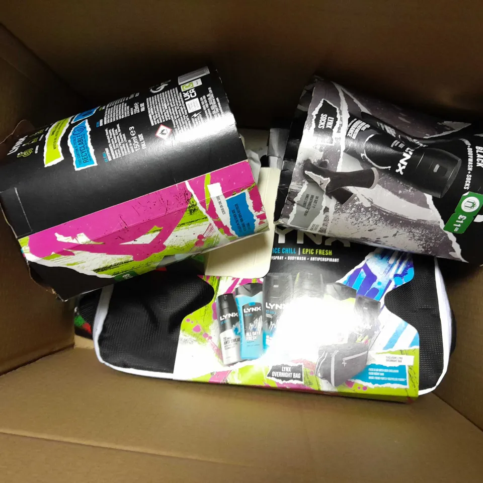 APPROXIMATELY 10 LYNX BOXSETS TO INCLUDE AFRICA, JAVA, BLACK