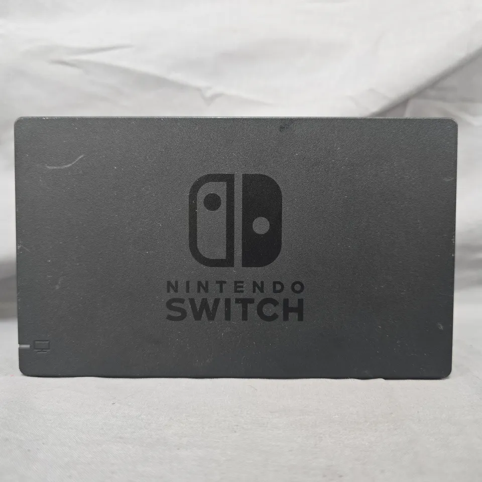 NINTENDO SWITCH HAC-007 CHARGING DOCK