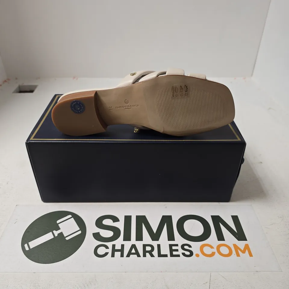 BOXED PAIR OF FAIRFAX & FAVOUR WOMENS EBURY SANDALS IN STONE LEATHER - UK 6