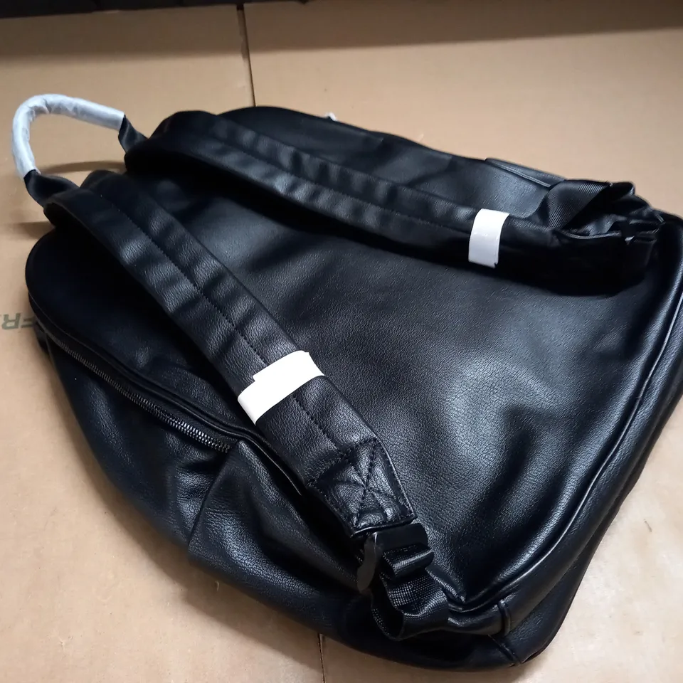 ULX LEATHER LOOK BACKPACK