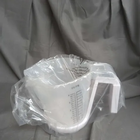 BOXED COOKS ESSENTIAL MEASUREING JUG