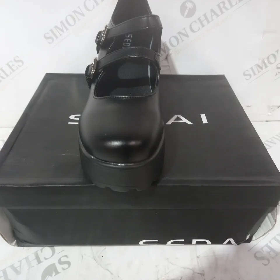 BOXED PAIR OF SEDAI PLATFORM BLOCK HEEL SHOES IN BLACK SIZE 5