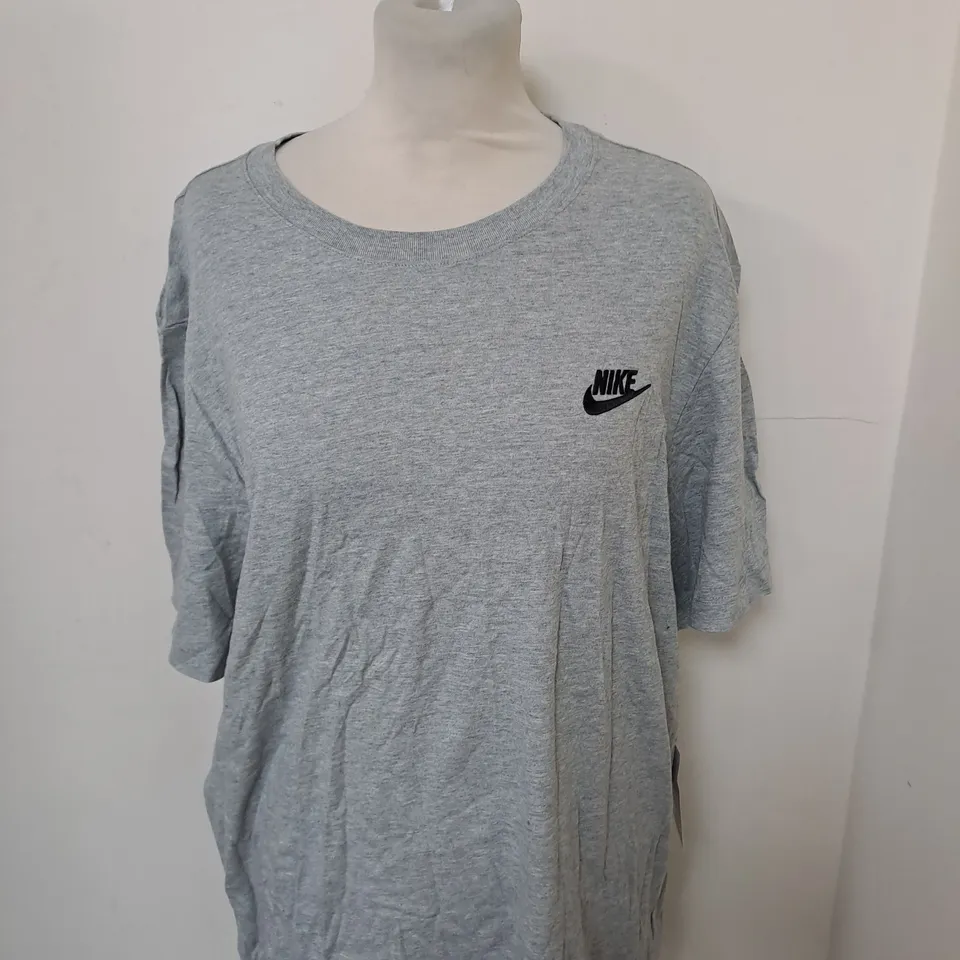 NIKE LOGO CASUAL T-SHIRT SIZE L