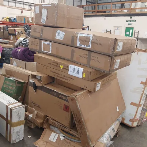 PALLET OF ASSORTED FURNITURE PARTS