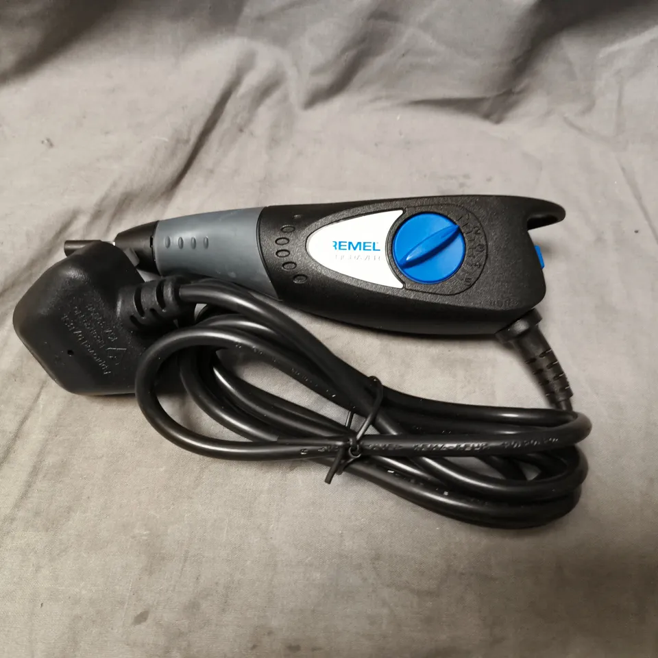 DREMEL ENGRAVER WITH SOFT GRIP – BOXED