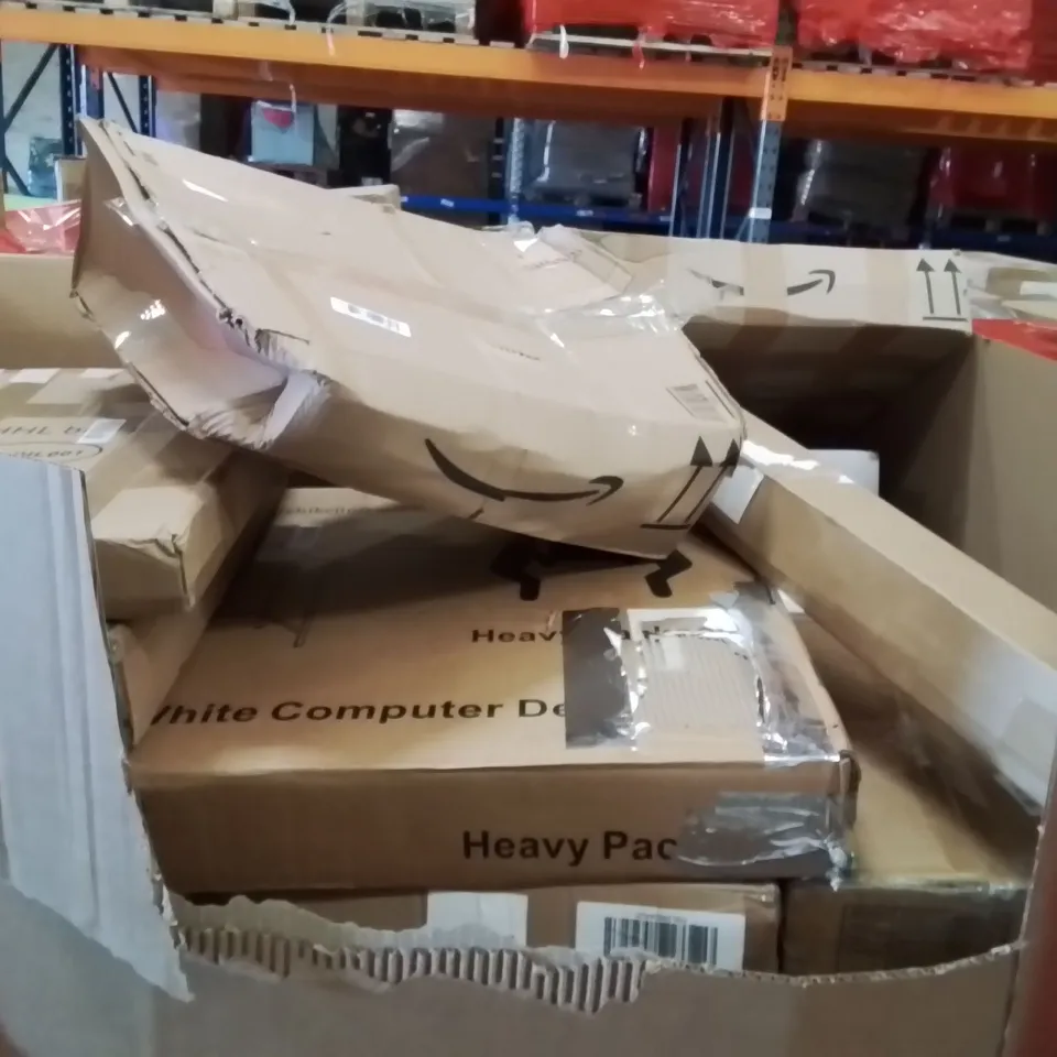 PALLET OF ASSORTED HOUSEHOLD GOODS AND PRODUCTS TO INCLUDE;KIDS SCOOTER,RUG,SHELVES 