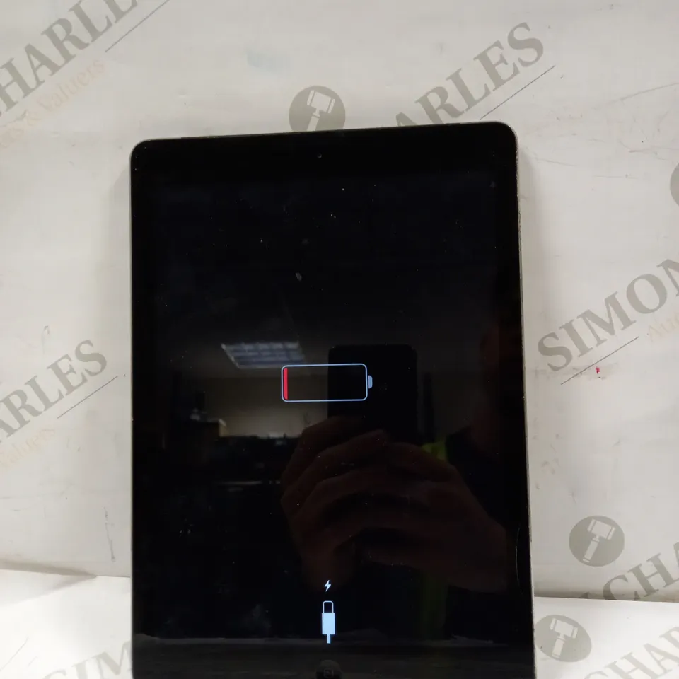 APPLE IPAD AIR A1475